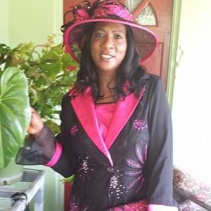 Meet your Posher, Naomi